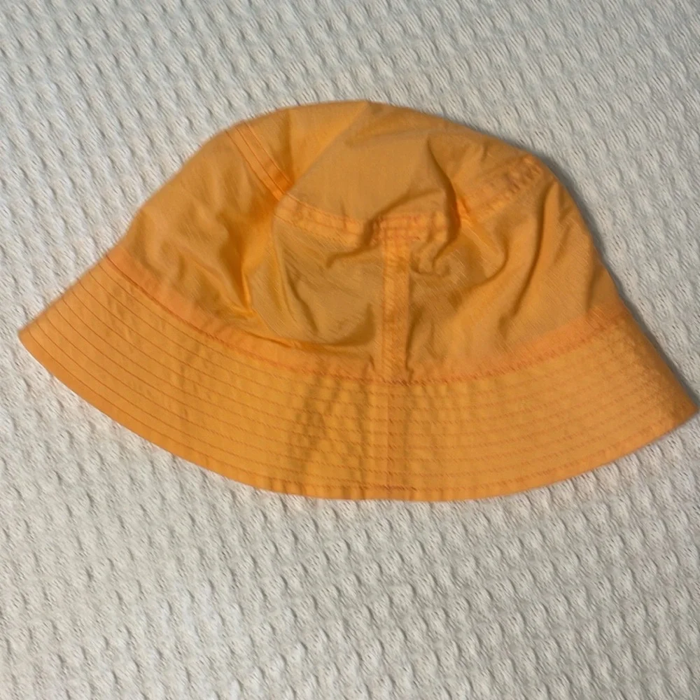 Columbia reversible bucket hat - Picture 5 of 6